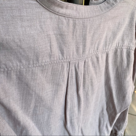 Uniqlo Botton Long-sleeve Top (XS or S) - Picture 5 of 6